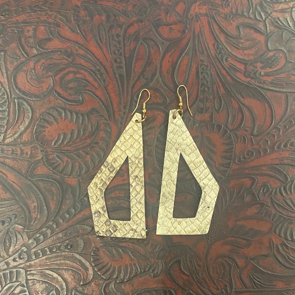 Geometric Gold/Cream Earrings